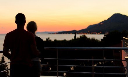 5 Romantic Staycation Ideas for Couples