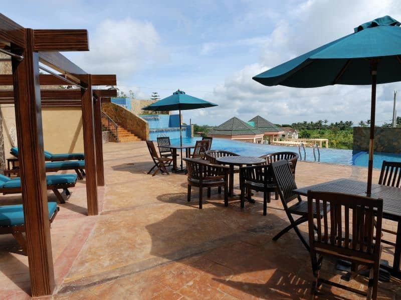 Summit Ridge Hotel