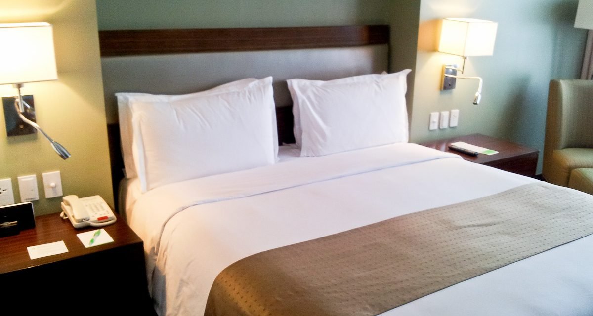 Holiday Inn and Suites Makati for your next Family Staycation