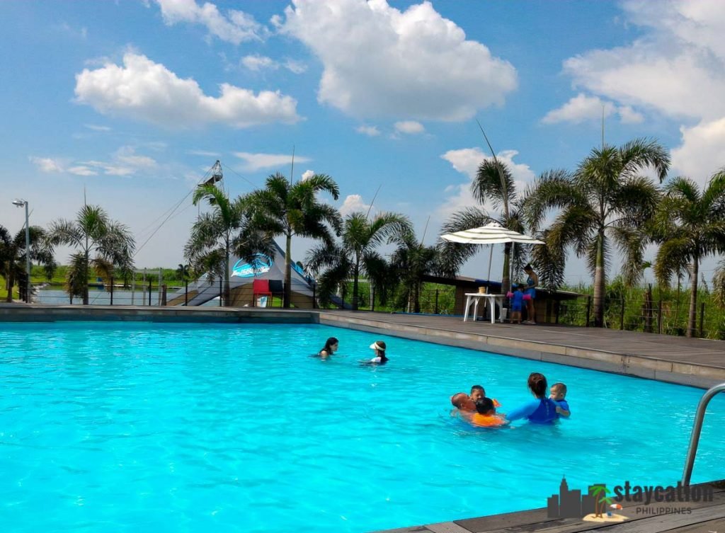 Swimming pool in Republic Wakepark