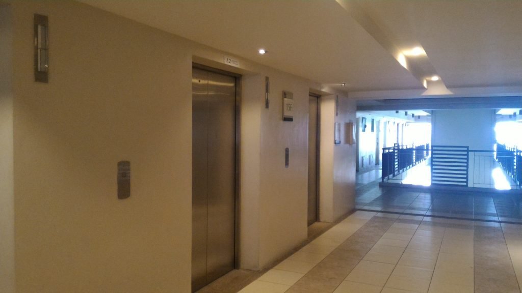 well-ventilated hallways