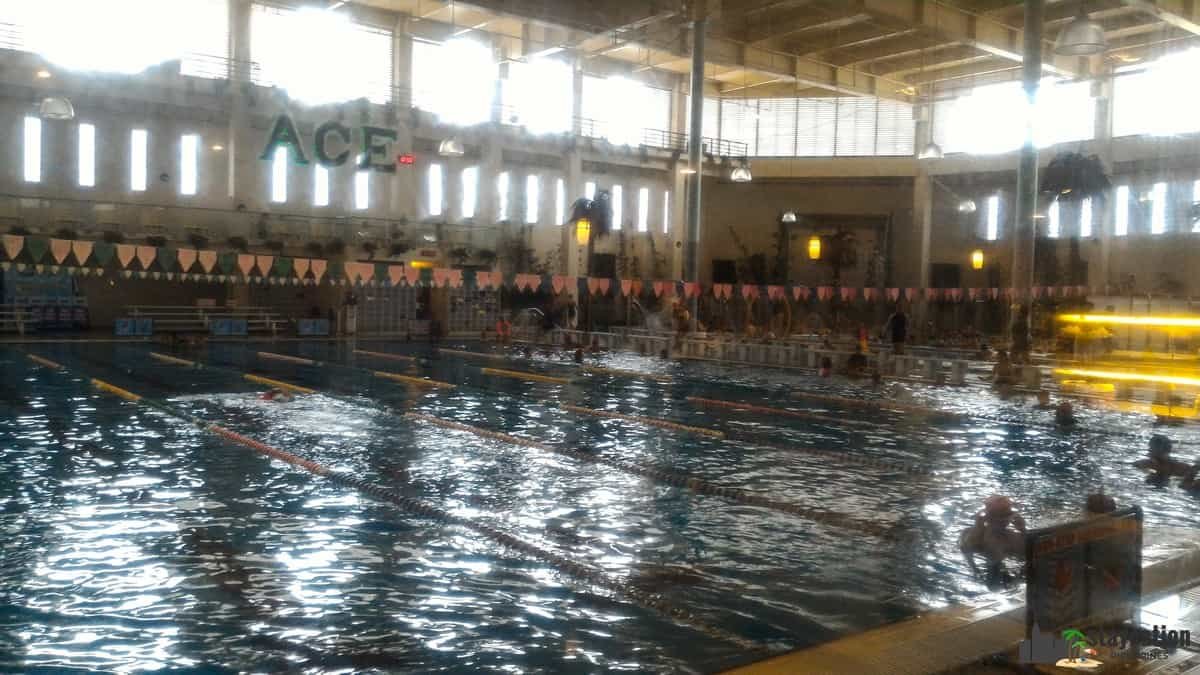 My attempt to take a photo of the pool