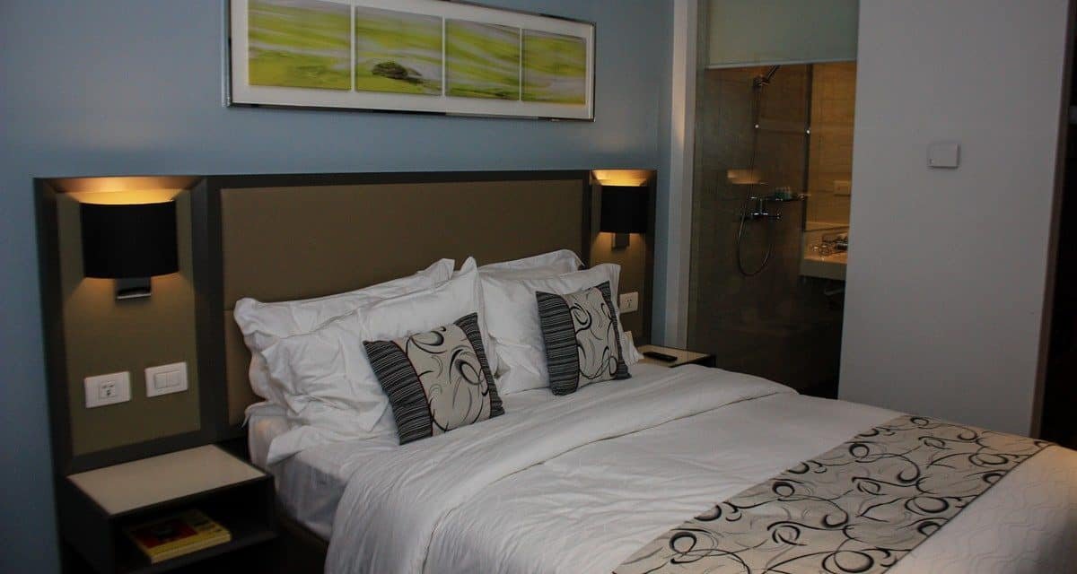 A Hotel Near the Airport: Belmont Hotel Manila Review