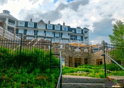 JW Marriott The Rosseau Muskoka viewede from the back