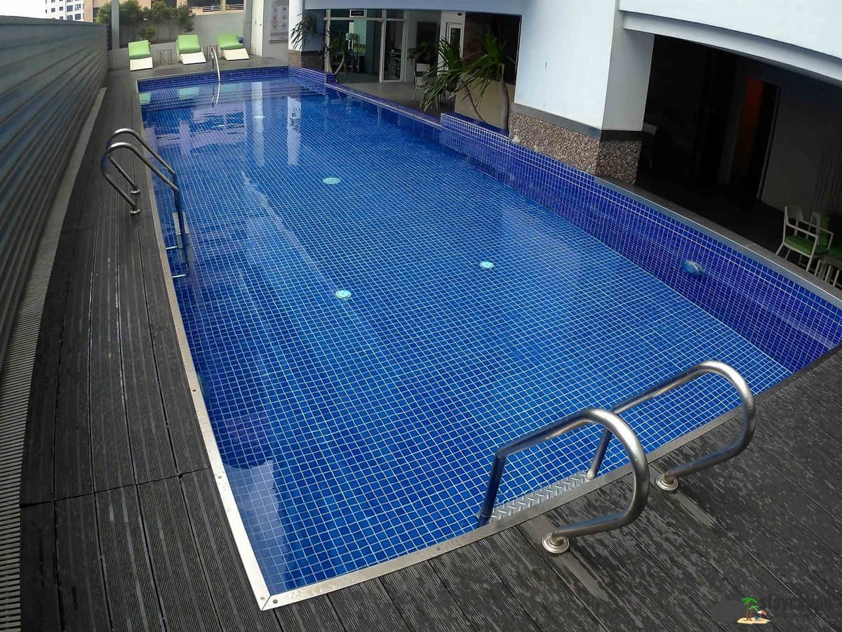 Moviebnb Ortigas Swimming Pool